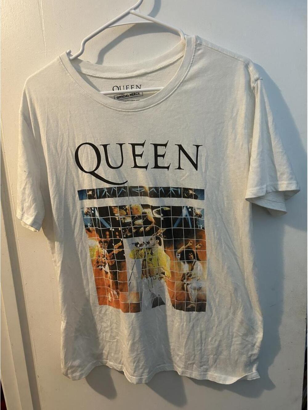 Queen official merch band tee with graphic of a band performing, size M (8-10).